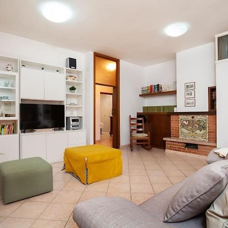 Relax- 7 Posti A Pochi Passi Dal Mare Apartman Porto San Giorgio Kültér fotó